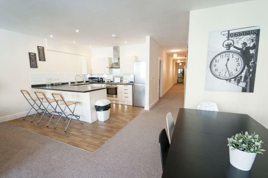 The Broadmead Forest - Spacious City Centre 3Bdr Apartment Bristol Kültér fotó